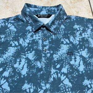 Travis Mathew Polo Shirt Mens Size Medium Blue Tie Dye Floral Pineapple Golf  Me